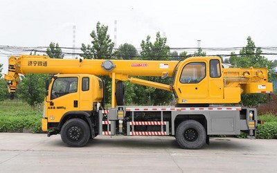 12T Truck Cranes, STSQ12DF