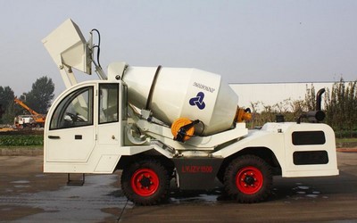 http://heavy-crane.com/products/4-2-self-loading-concrete-mixer-lyjzy1500_01b.jpg